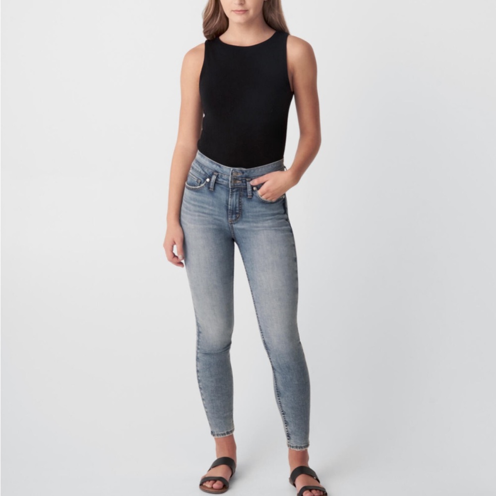 Silver High Note 2-button Super High Rise Jeans - Picture 3 of 8